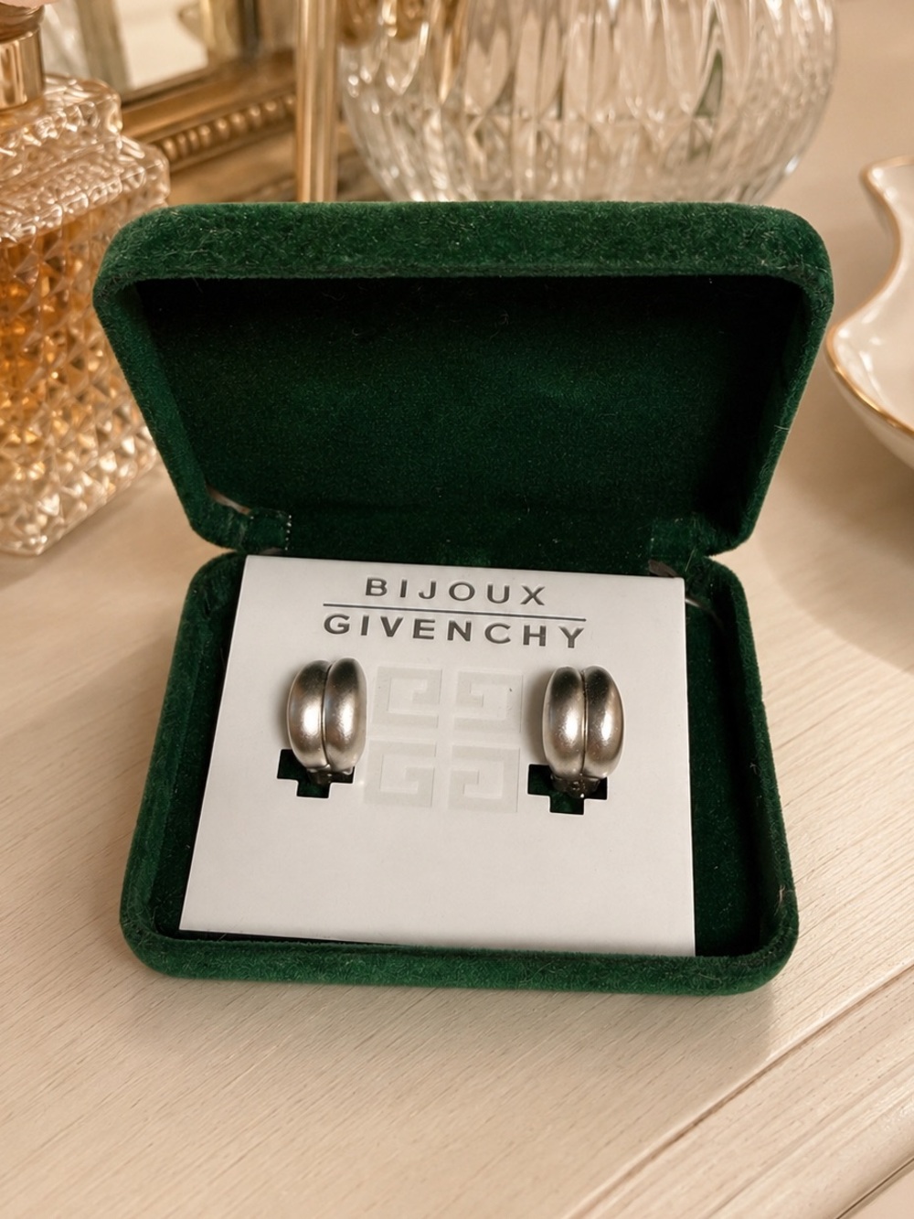 Vintage Givenchy Bijoux Silver-Tone Clip-On Earrings ✨